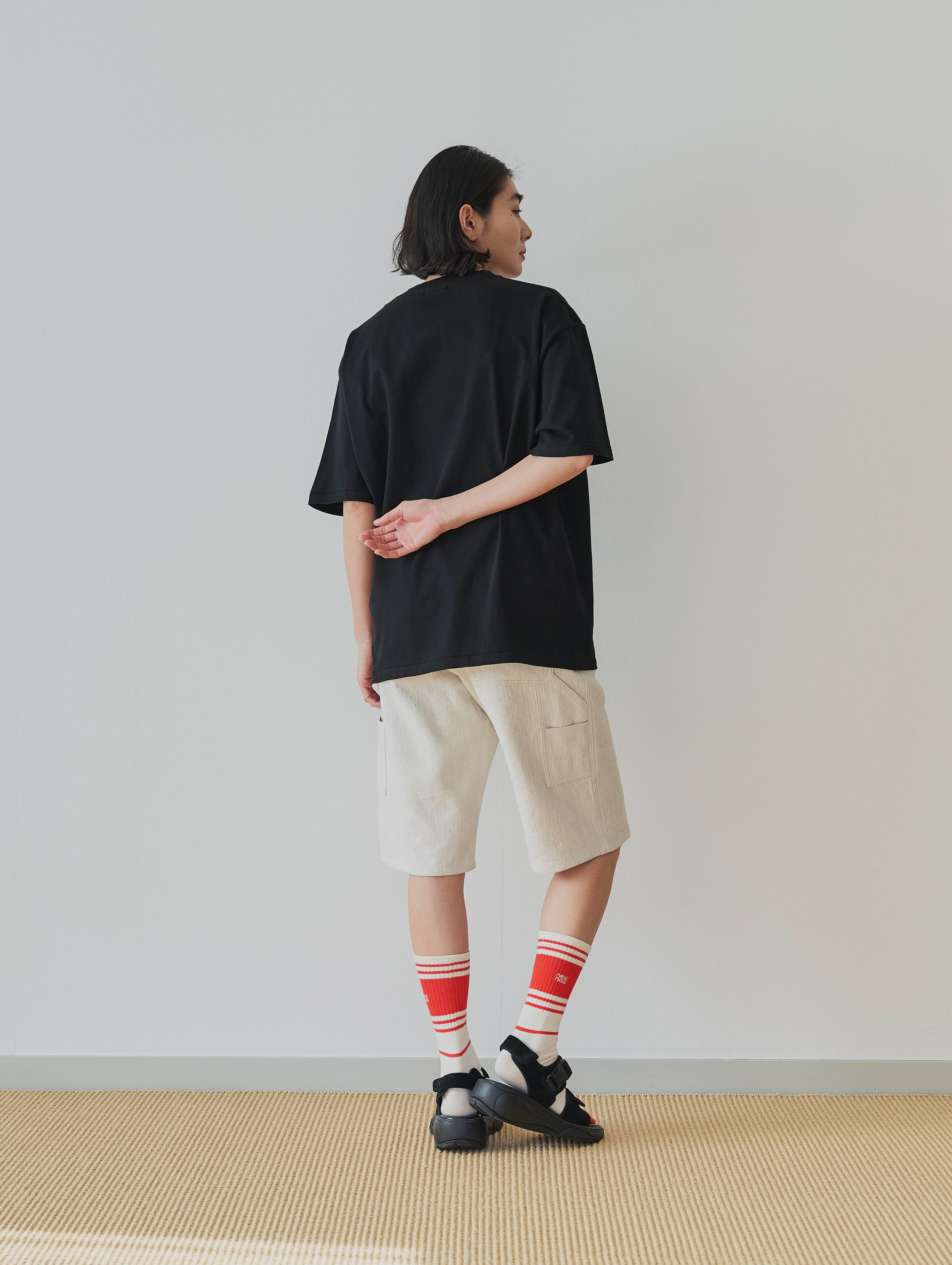 【one + one】2-Pack Tee × Multiline Tube Socks