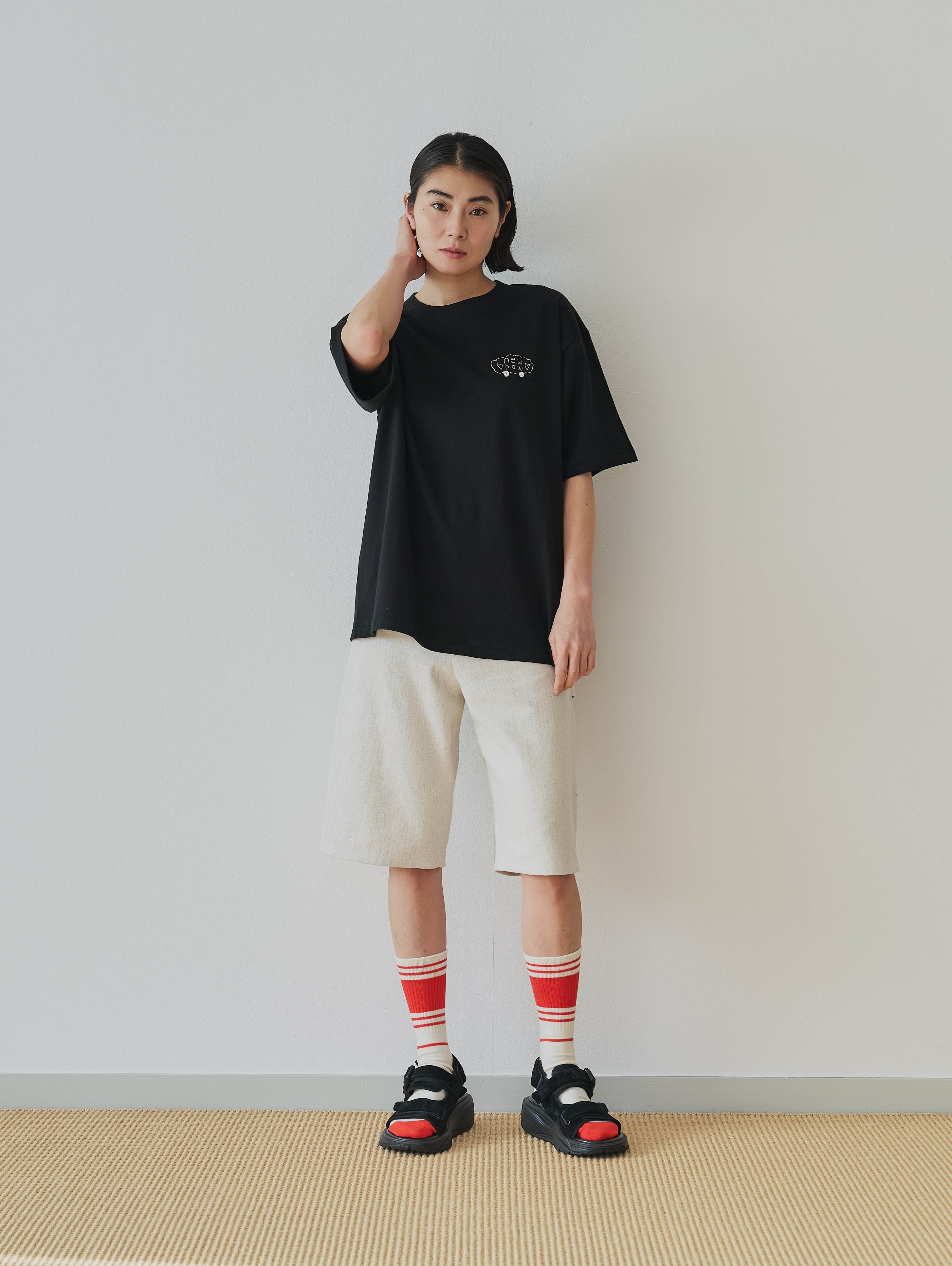 【one + one】2-Pack Tee × Multiline Tube Socks