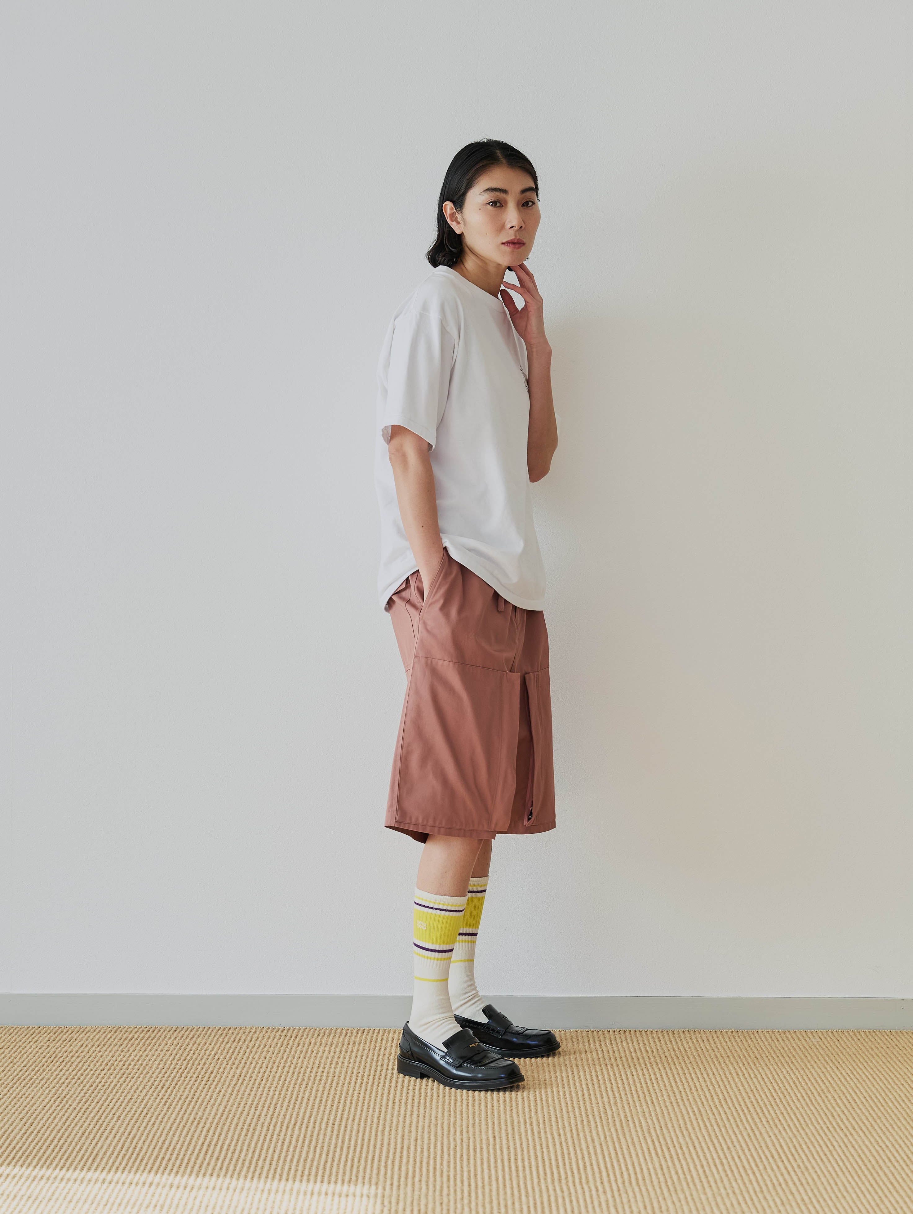 【one + one】2-Pack Tee × Multiline Tube Socks