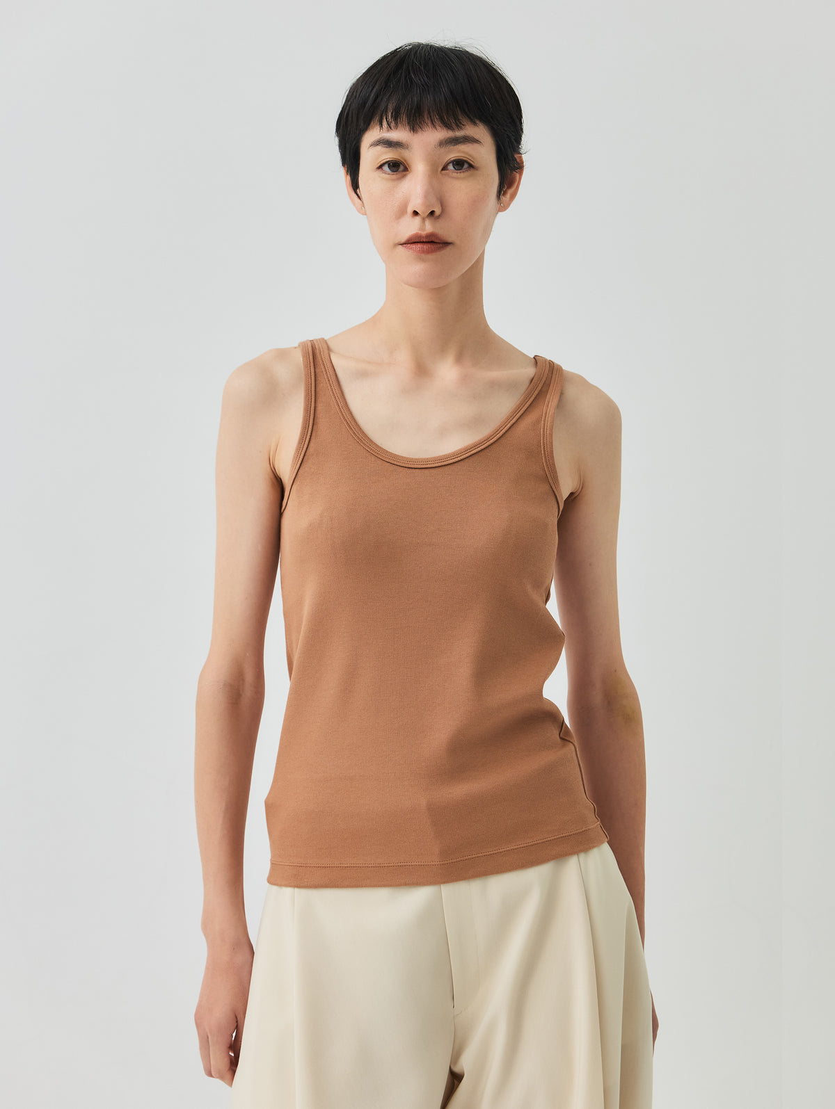 ESSENTIAL TANK TOP