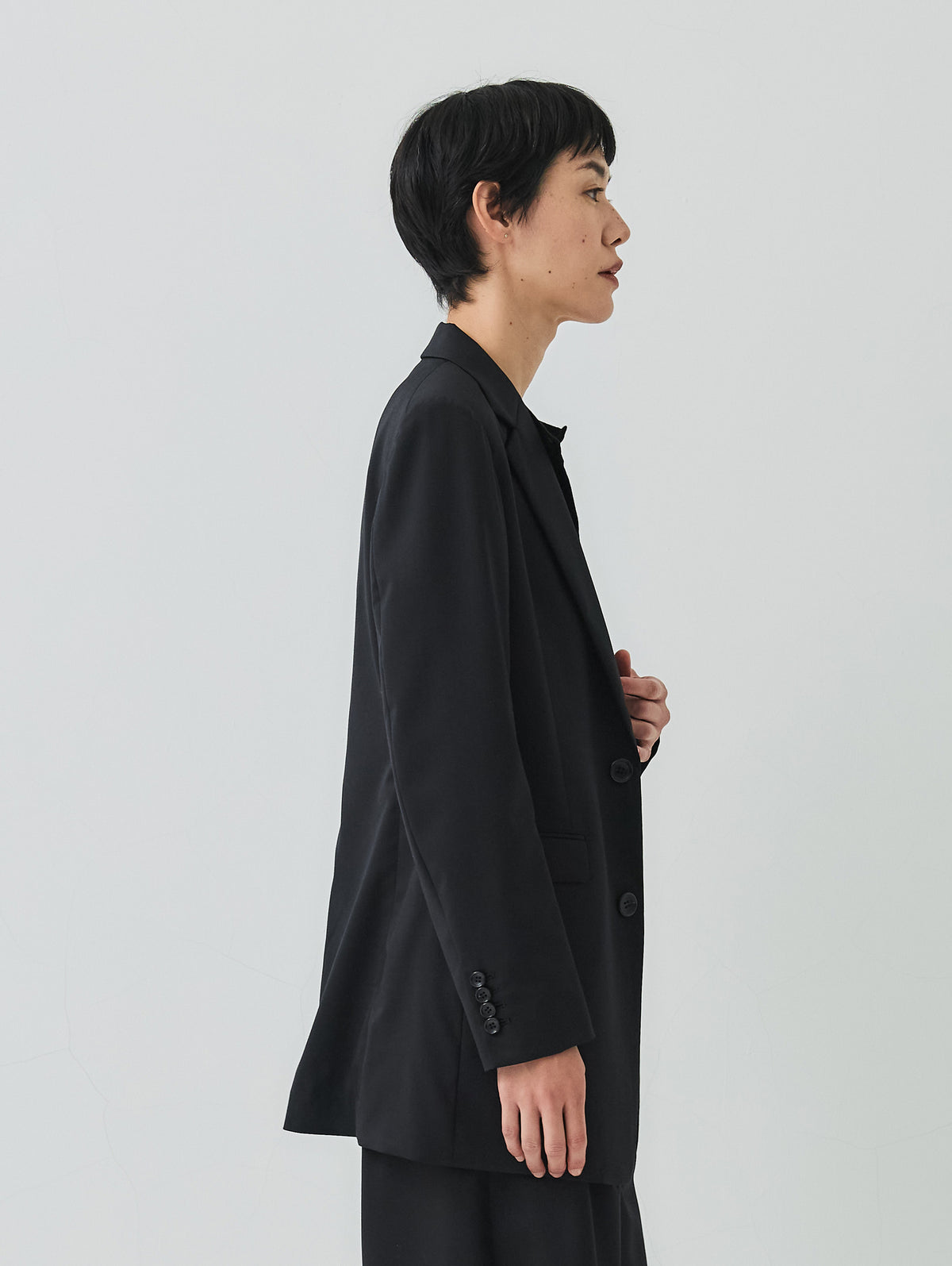 LIGHT WOOL TAILORED JACKET