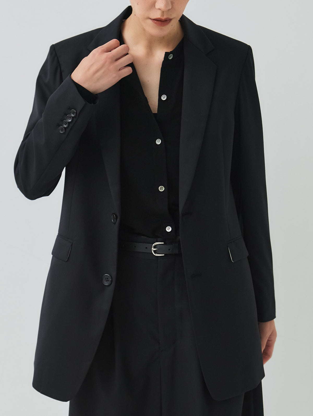 LIGHT WOOL TAILORED JACKET