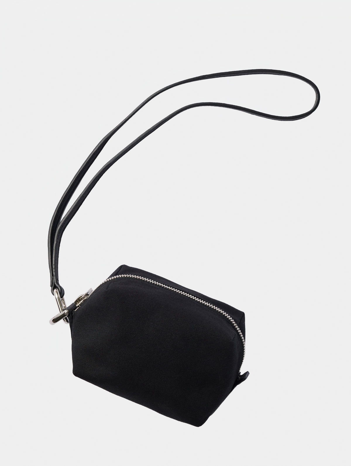 LONG STRAP TRAIN POUCH