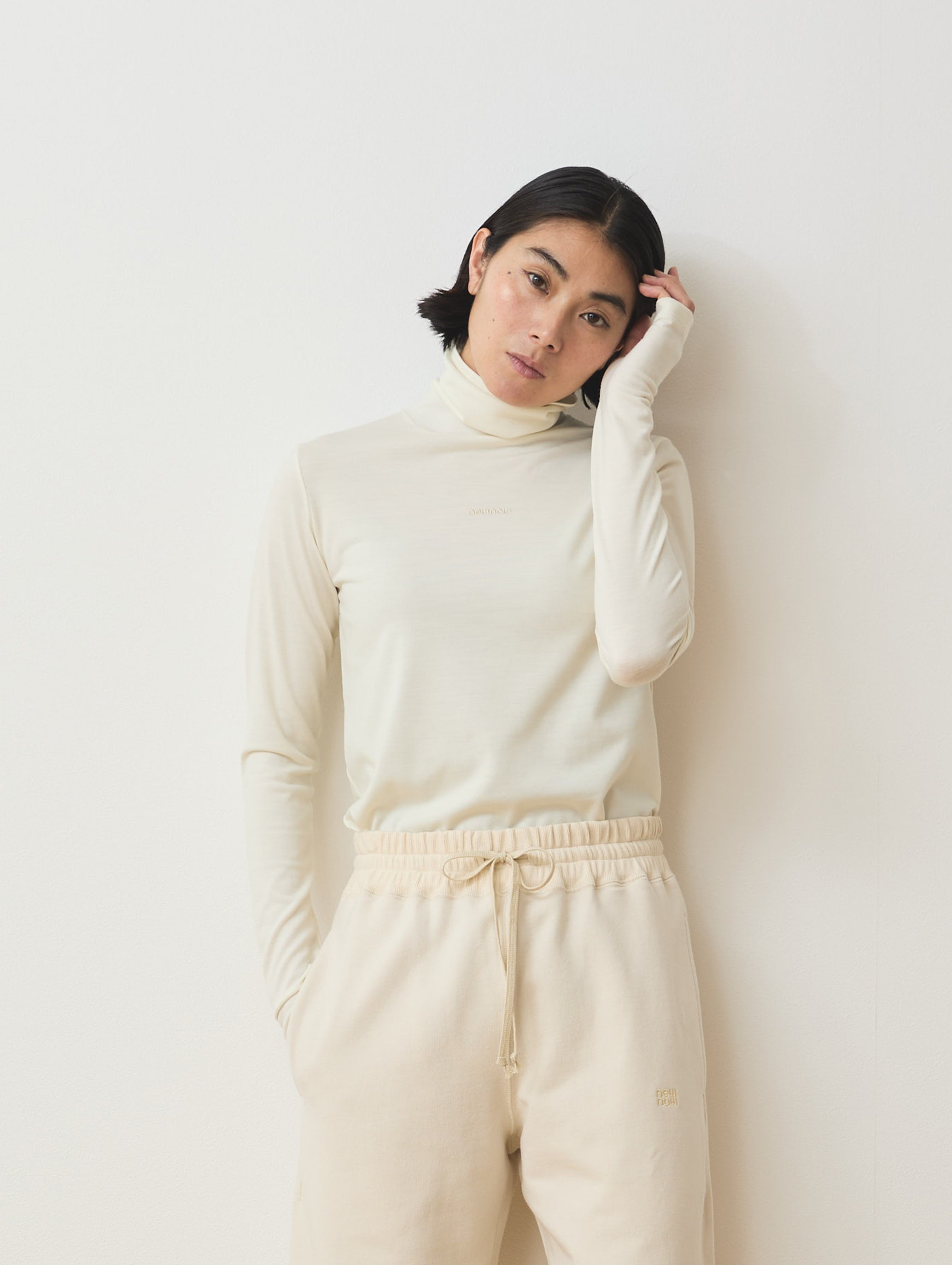 FINE MERINO WOOL HIGH NECK PULLOVER